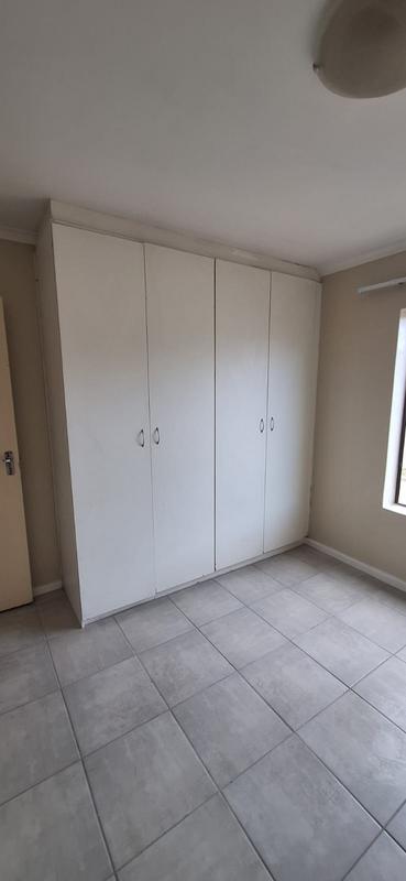 To Let 2 Bedroom Property for Rent in Guldenland Western Cape